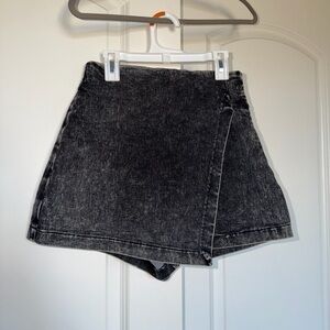 Dry Goods Black/Grey Denim Women Skort